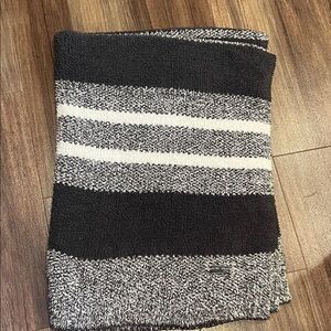 Barefoot Dreams Blanket